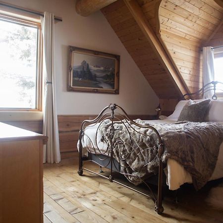 Sainte-Marie Hebergement "La Maison En Bois Rond" الغرفة الصورة